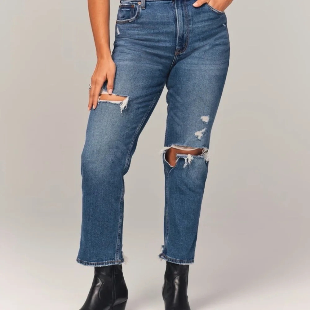 Abercrombie & Fitch Ultra High Rise Ankle Straight Jean, 16861